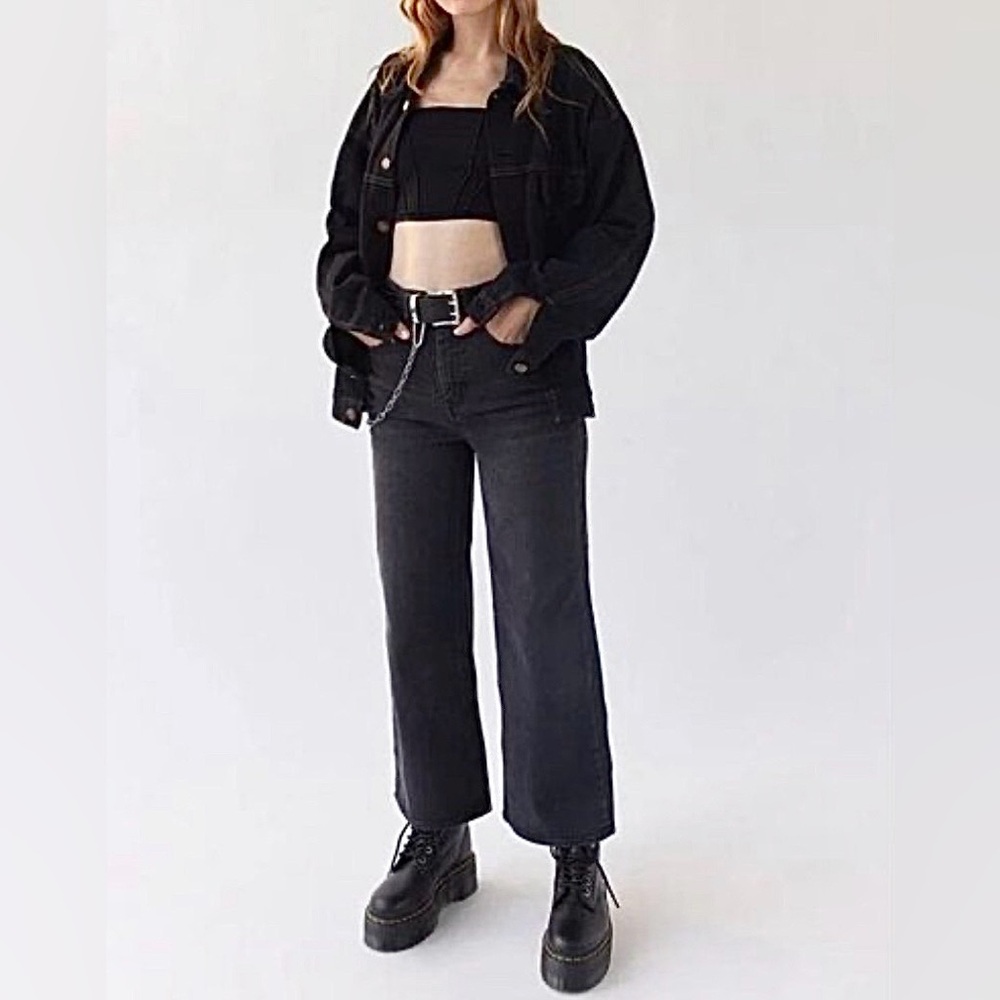 BDG Black High & Wide Women's Cropped Jeans, NWOT, Size 28 - Picture 3 of 9